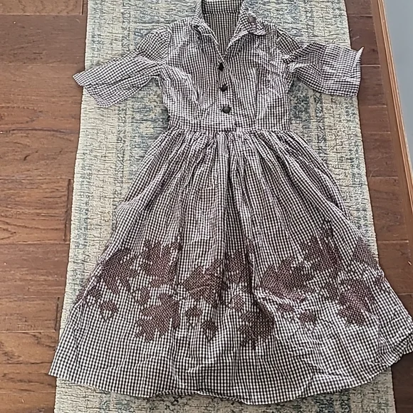 1950s Handmade Gingham Dress - Picture 4 of 16